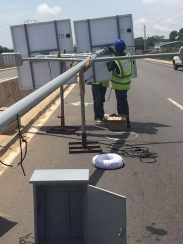 Benin (Cotonou) 10m lighting pole/100w led lamp