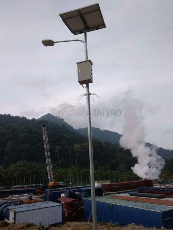 Indonesia 40W solar street light with gel battery and anti-climbing bracket  ​